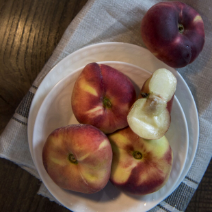 Персик Инжирный