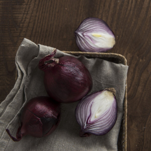 Лук красный