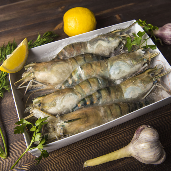 Черная тигровая креветка с головой в панцире с/м 4/6