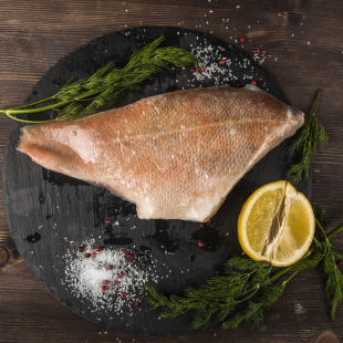 Филе окуня на коже