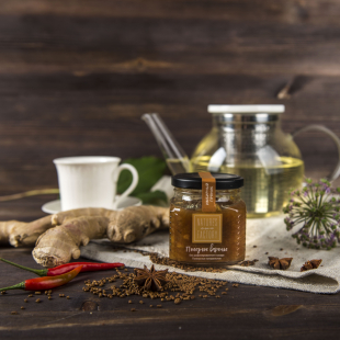 Варенье из апельсина, яблока и персика с пряностями